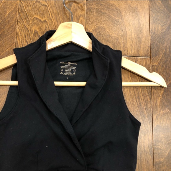 Lululemon black sleeveless top open v neck. Size 6. - Picture 5 of 5
